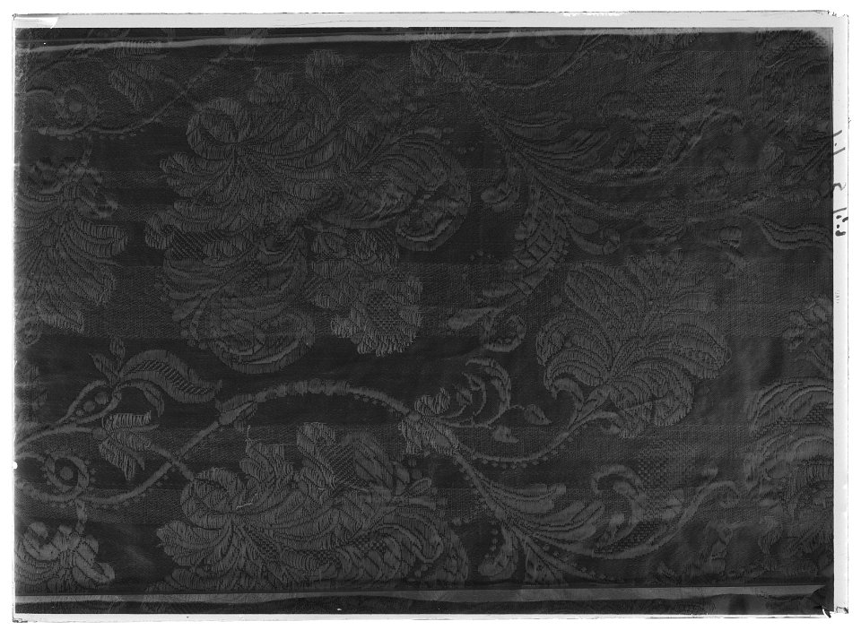 Byxor till Karl XIs Strumpebandsordensdräkt, England 1669 - Livrustkammaren - 27552-negative
