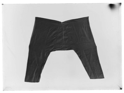 Byxor tillhörande algerisk kvinnodräkt - Livrustkammaren - 17469-negative