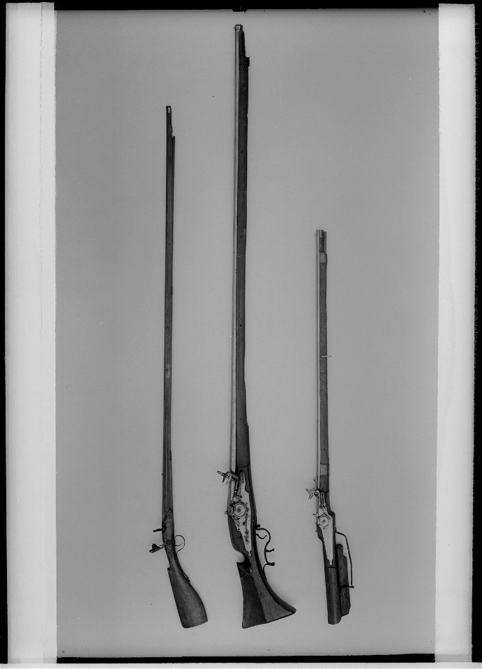 Bössa med flintsnapplås, variant av hakspännslåset, Frankrike ca 1630 - Livrustkammaren - 19102
