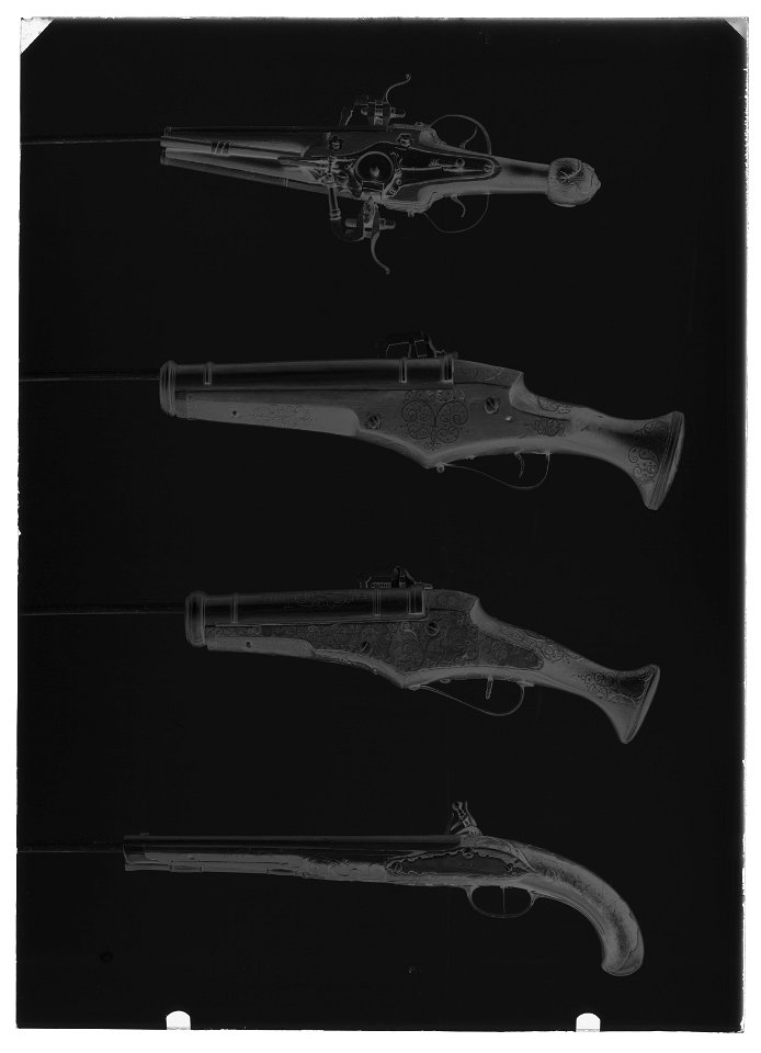 Bössor o pistoler - Livrustkammaren - 43093-negative