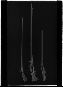 Bössa med flintsnapplås, variant av hakspännslåset, Frankrike ca 1630 - Livrustkammaren - 19102-negative