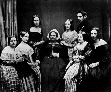Biow, Hermann - Frau Susanne Hahn mit sieben ihrer elf Kinder (Zeno Fotografie)