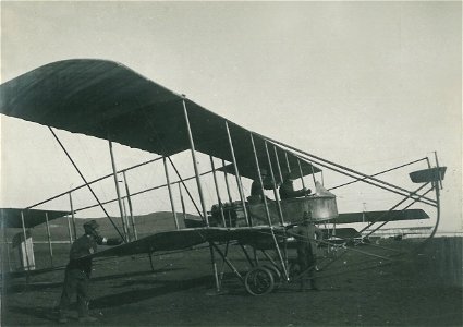 Biplane Maurice Farman 7 Longhorn Preveza 1912. Free illustration for personal and commercial use.