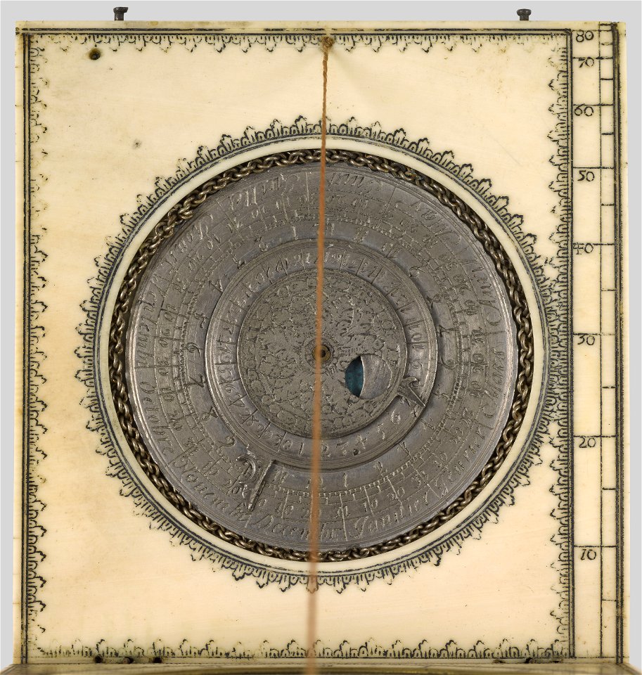 Cadran portatif dit diptyque dieppois, échelle graduée et volvelle de conversion soli-lunaire (bgw17 0601)