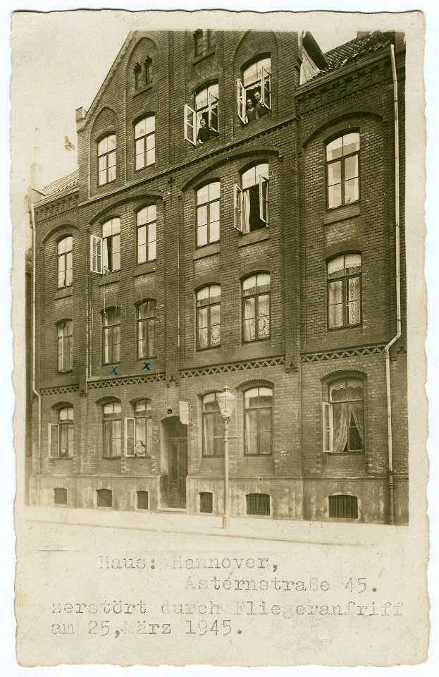 Hannover Asternstrasse 45 (heute Nr. 5) vor 1945-03-25