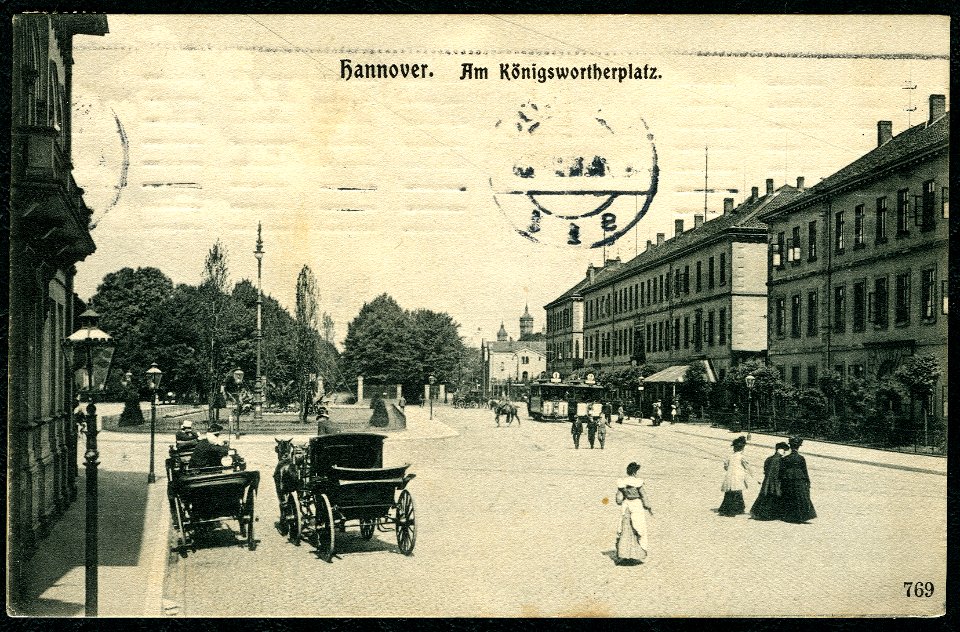 Anonymer Fotograf PC 0769 Hannover. Am Königswortherplatz. Bildseite Pferdekutschen vor der Villa Simon in der Brühlstraße, Wohnitz der Familie Joseph Berliner, der mit seinem Bruder die Deutsche Grammophon gründete