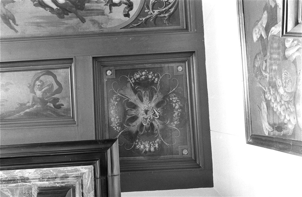 Anonymous - Plafondschildering, afkomstig uit Herengracht 190 - SA 38090.7 - Amsterdam Museum