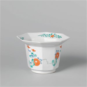 Achthoekige kom met chrysant-Rijksmuseum AK-NM-6400