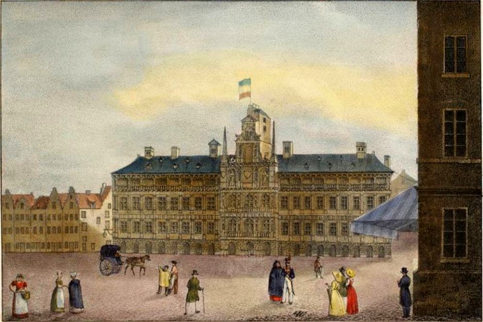 2. Hotel de ville d'Anvers