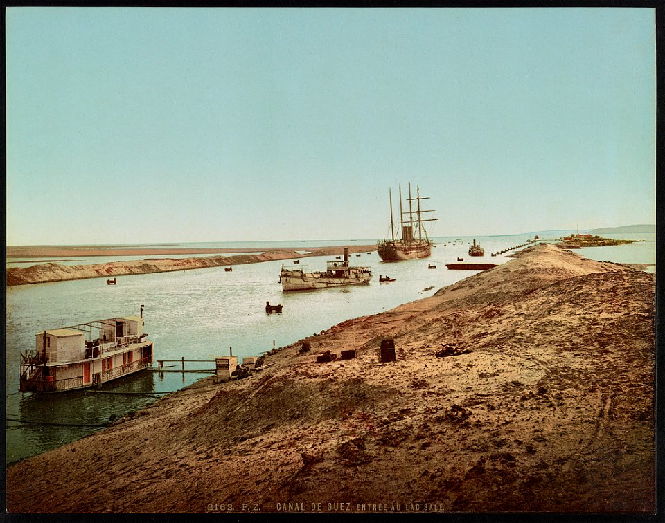 Canal de Suez, entrée au Lac Salé LCCN2017656983