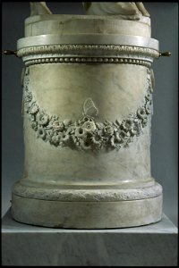 Canova - Piédestal cylindrique avec base et corniche sculptées de l'Amour et Psyché, MR 3153, 0000256053 OG