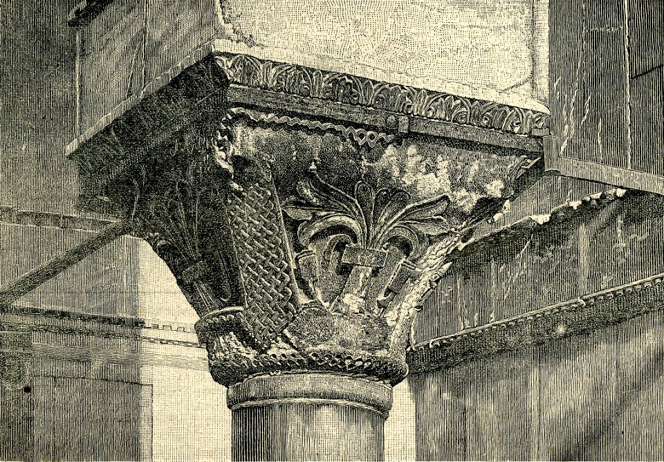 Capitelli di colonne della chiesa di San Marco