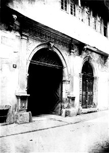 Carl Friedrich Mylius - Haus Limpurg, Seitenportal (1863)