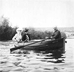 Colette Dumas Lippmann, Geneviève Straus and Guy de Maupassant