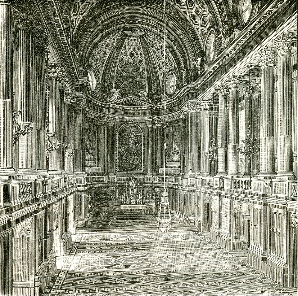 Caserta (palazzo reale) cappella riccamente decorata di marmi