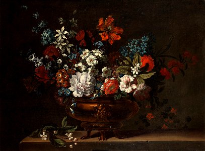 Peter Casteels (III) - Chrysanthemums, roses, tulips, orange blossom and other flowers in a bronze urn on a stone ledge