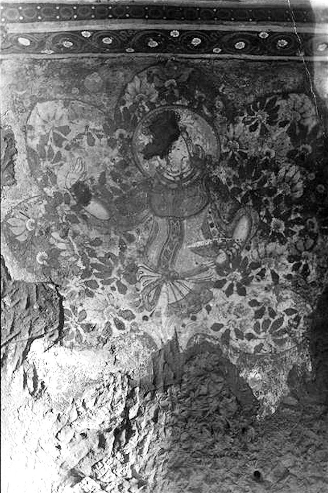 Cave 219, Kuchean lady