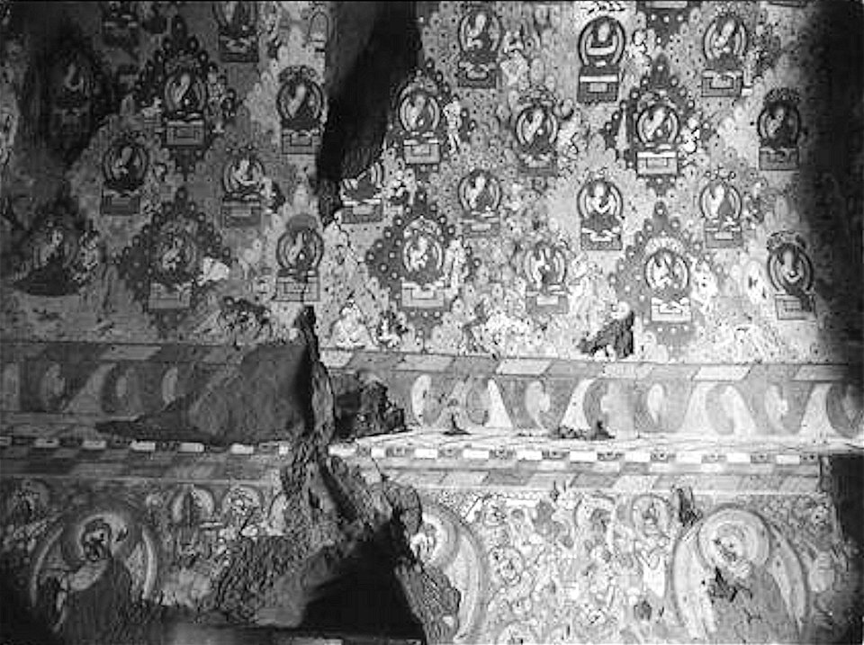 Cave 80, side wall