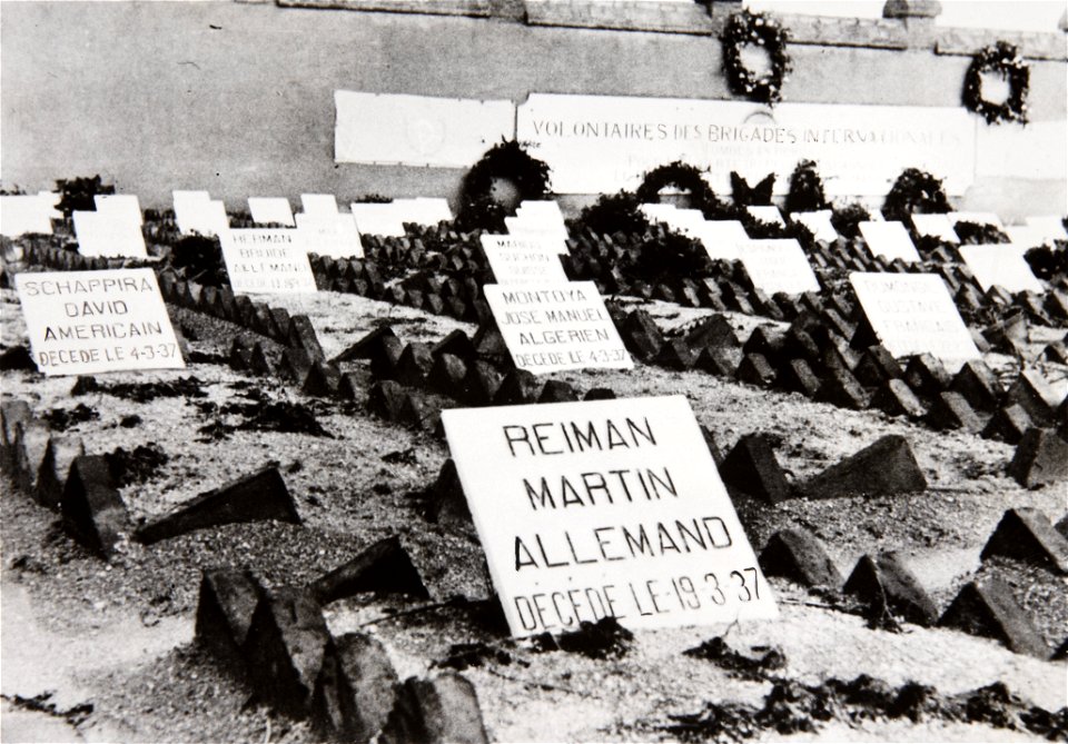 Cementery at Fuencarril, Spain - Google Art Project (cropped)