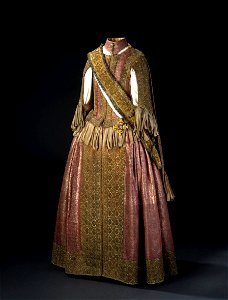 Ceremoniell barndräkt buren av Karl XI - Livrustkammaren - 13795