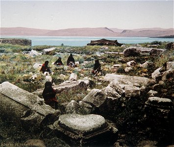COLOR PHOTO FROM THE LATE 19TH CENTURY TAKEN BY FRENCH PHOTOGRAPHER, BONFILS, OF THE SEA OF GALILEE AND SURROUNDING AREA. צילום צבע מסוף המאה ה 19 של הצלם הצרפתי בונפיס אשר תע