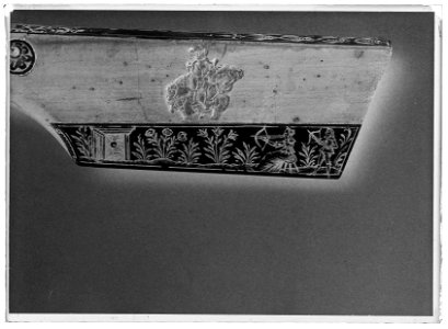 Detalj anslagsdekor armborst, målskjutning - Livrustkammaren - 69441-negative