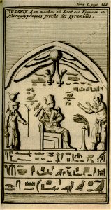 Dessein d'un marbre où sont ces Figures et Hieroglyphiques proche des pyramides - Lucas Paul - 1720