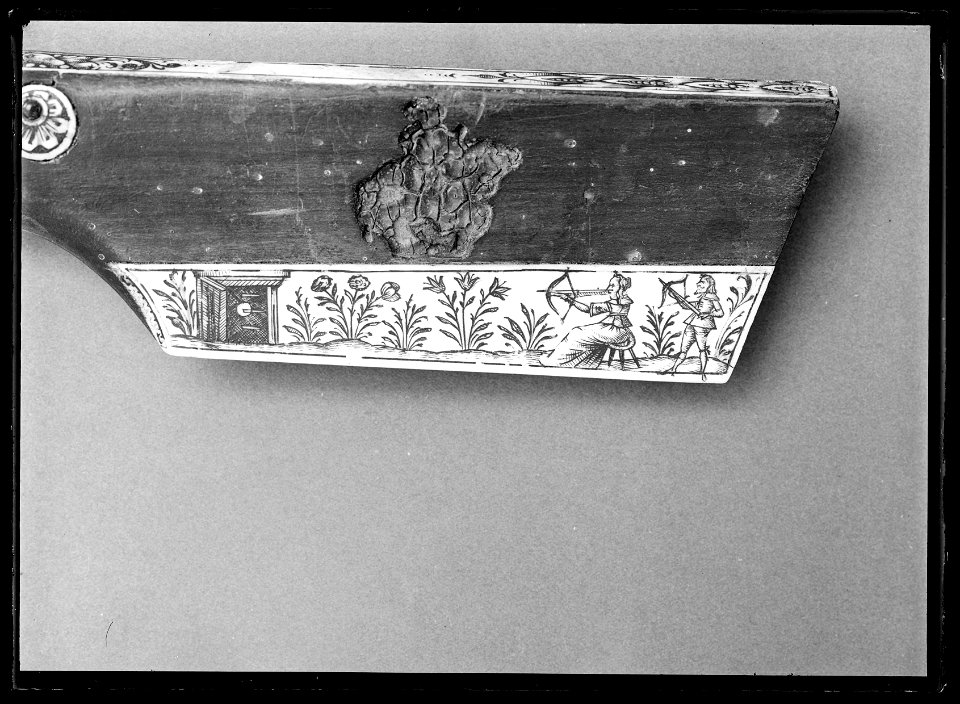 Detalj anslagsdekor armborst, målskjutning - Livrustkammaren - 69441