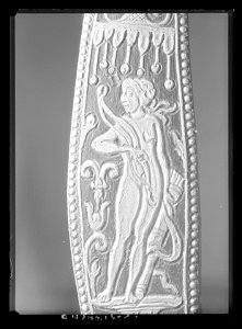 Detalj fäste Diana, värja - Livrustkammaren - 9775