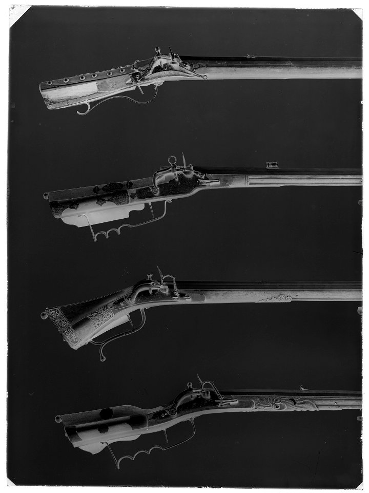 Detalj lås-stock snapplåsbössor - Livrustkammaren - 6-negative