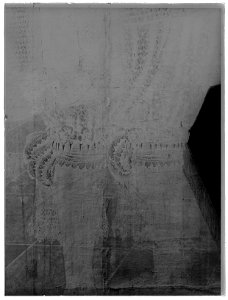 Detalj knä porträtt av Gustav II Adolf i Lerbo kyrka - Livrustkammaren - 42870-negative