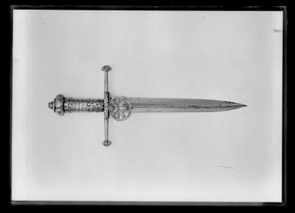 Dolk, efterliknande landsknektsdolk, Tyskland ca 1840-1850 - Livrustkammaren - 34734