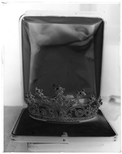 Diadem nr 1 - Oskar IIs stiftelse - E 15907 - Livrustkammaren - 19931-negative