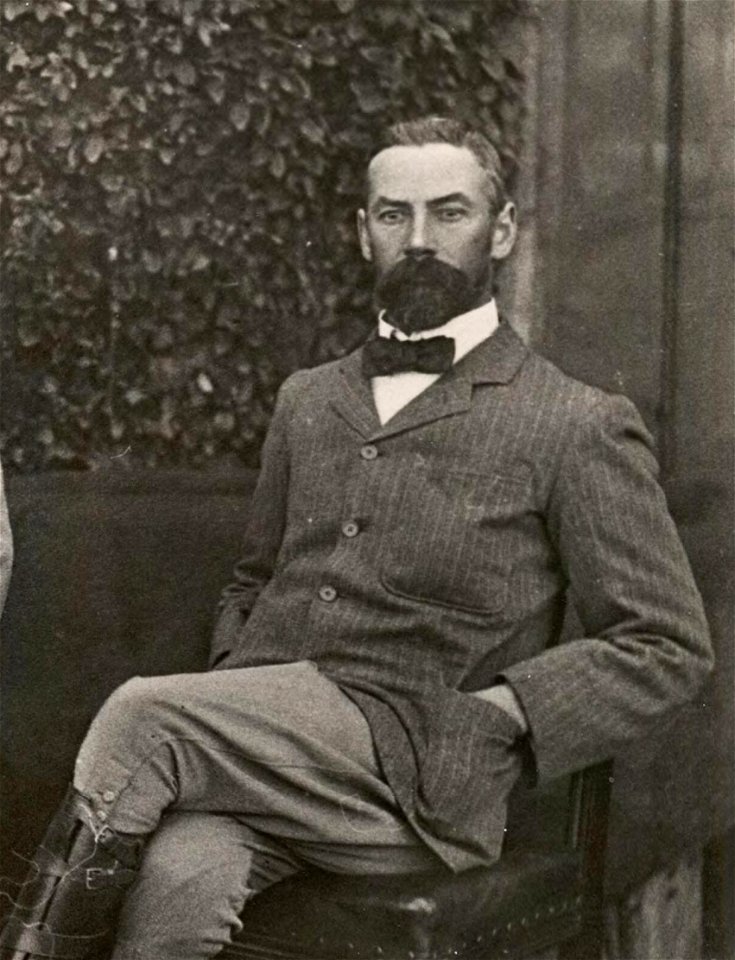 Dr. Samuel Evans (5349058) (cropped)
