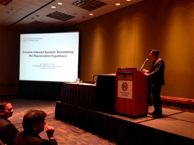 Dr. Yan Dong Jacob P. Waletzky Memorial Awardee (22820988934)