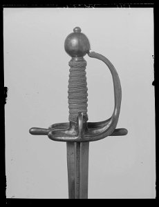 Drabantvärja m, 1693, Sverige, fästet Stockholm, klingan Vira bruk 1693-1703 - Livrustkammaren - 10941