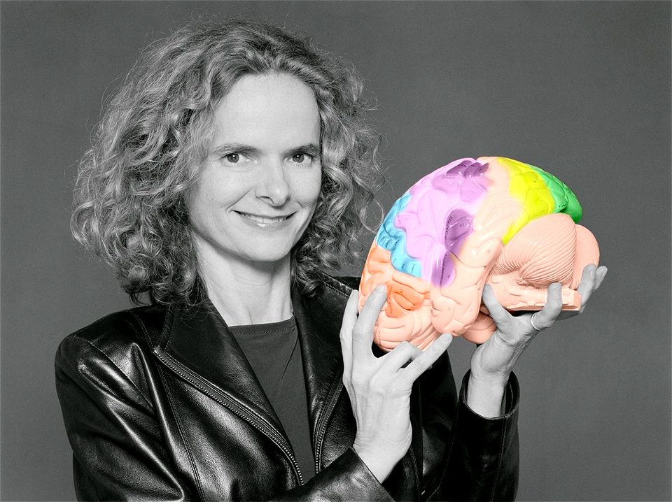 Dr. Nora Volkow With Brain (33841349412)
