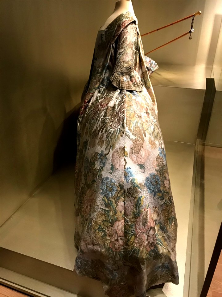 Dress with Watteau pleat in Jewels exhibition