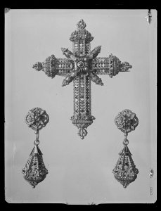 Dräktsmycke, brosch, 1800-tal - Livrustkammaren - 10873