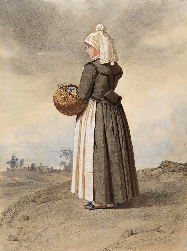 Dräkt. Kvinna i dräkt i helfigur snett bakifrån i landskap. Kvinnan har en blomsterkorg på armen - Nordiska museet - NMA.0070145 (1)