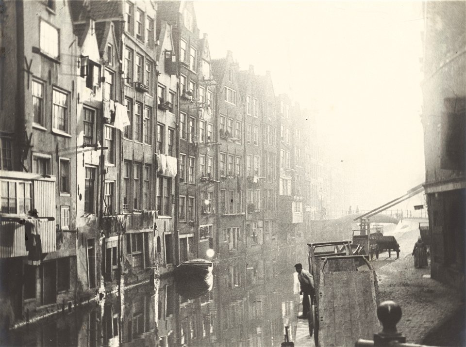 George Hendrik Breitner - Oudezijds Achterburgwal, Amsterdam (Het Kolkje)