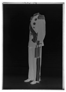 Generalsuniform Karl XV, snett framifrån v - Livrustkammaren - 69883-negative