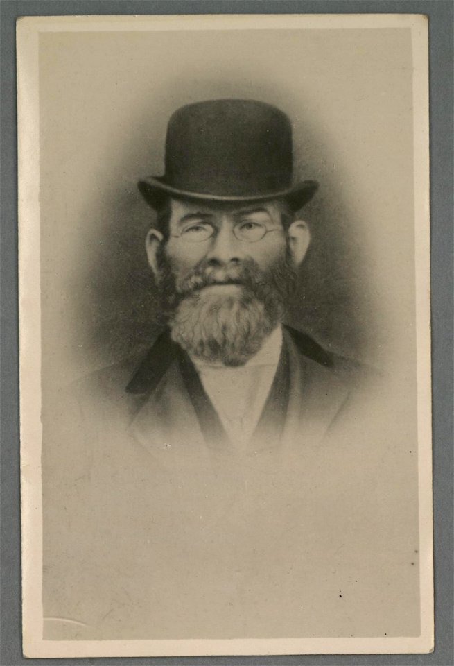 Edward Ellis y Gôf, Blaenau Ffestiniog dyfeisydd y car gwyllt (5449703)