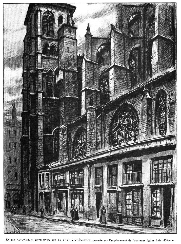 Eglise Saint Jean côté nord sur la rue Saint Etienne