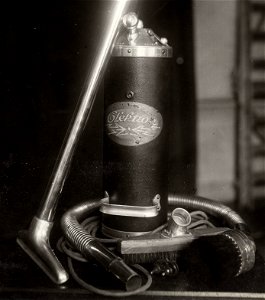 Elektron vacuum cleaner 1916b