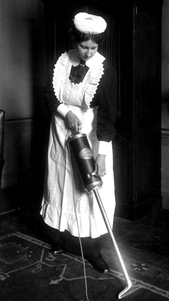 Elektron vacuum cleaner 1916c
