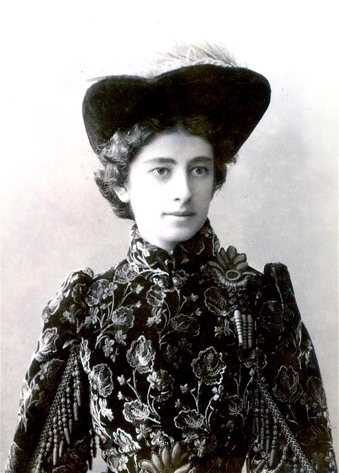 Georgian (Europe) actress Nino Colchideli