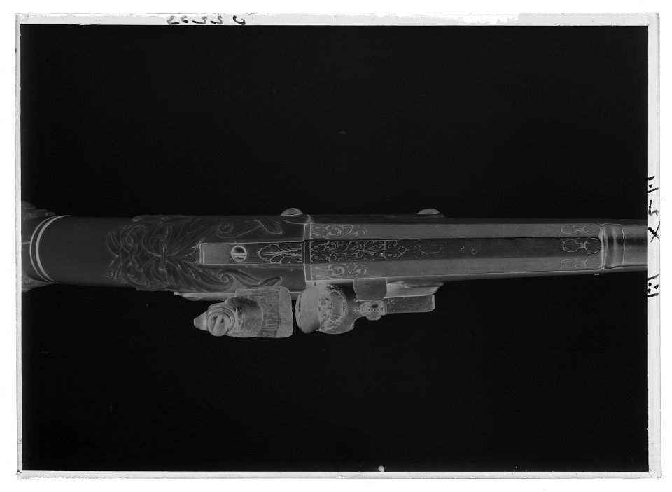Elfenbenspistol - Livrustkammaren - 69892-negative