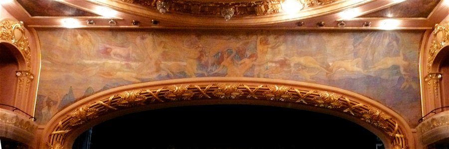 EliseuVisconti-P726-As Nove Musas Recebem as Ondas Sonoras – Friso sobre o proscênio do Theatro Municipal do Rio de Janeiro
