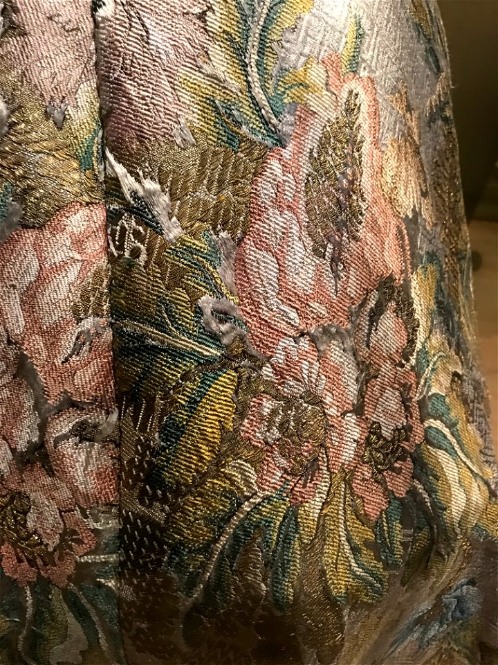 Embroidered flowers, French Dress with Watteau Pleat, 1730-1750